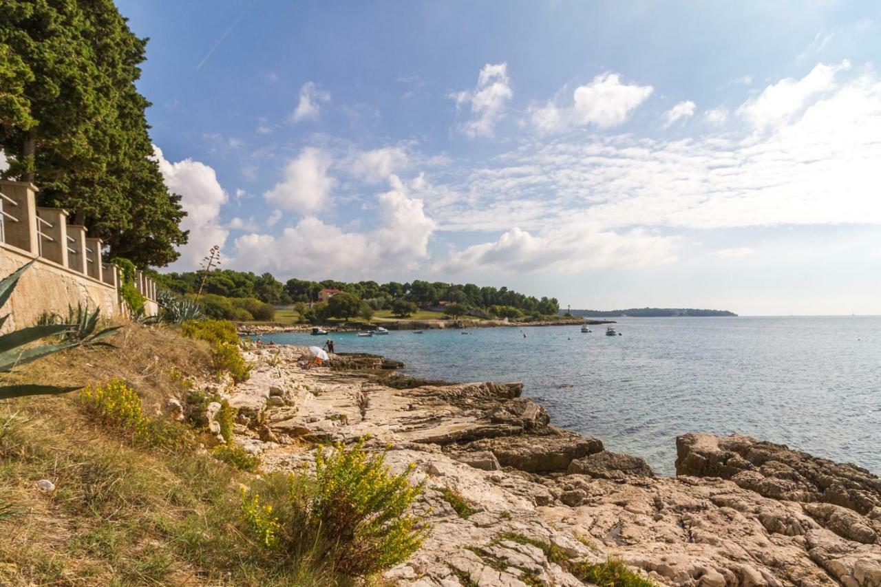Apartments Tonka Near Beach And Sea PUY 외부 사진