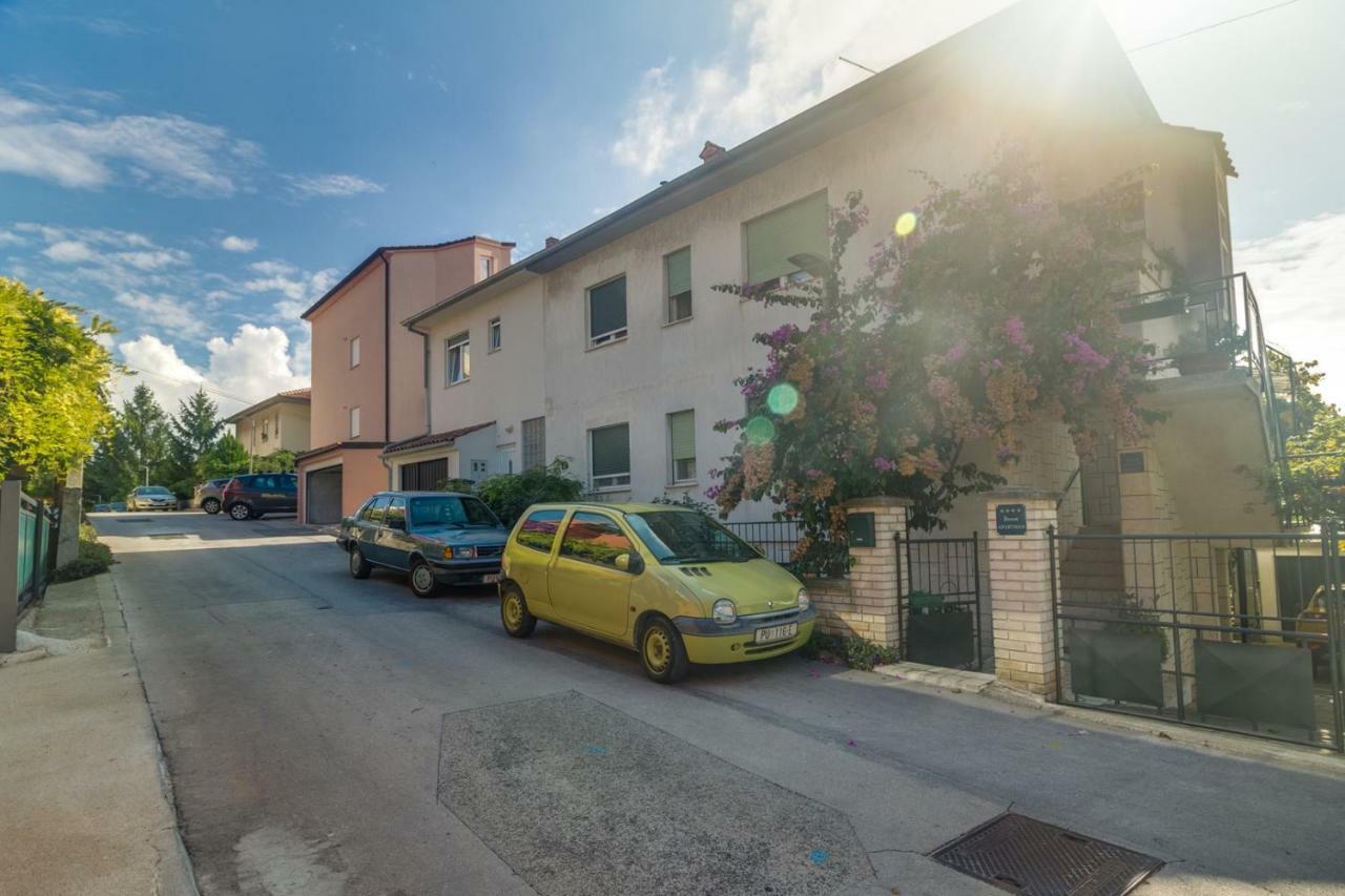 Apartments Tonka Near Beach And Sea PUY 외부 사진