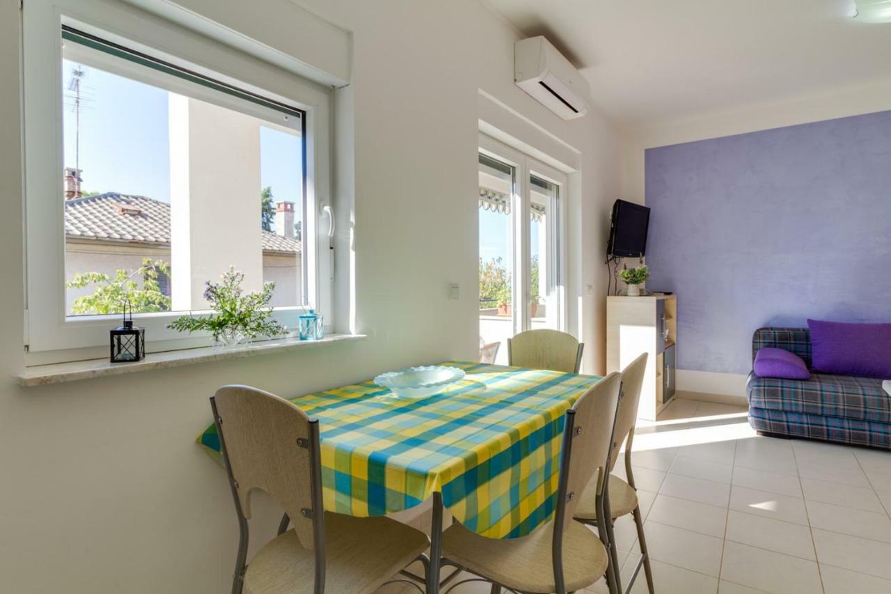 Apartments Tonka Near Beach And Sea PUY 외부 사진